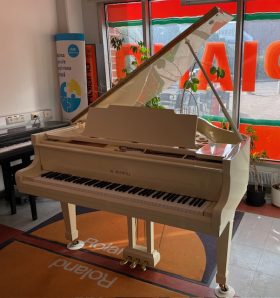 Kawai KG-1C