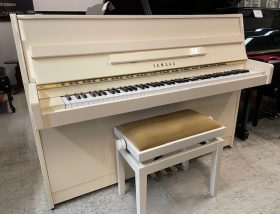 Yamaha C108N