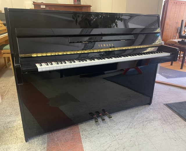 Yamaha C108 - Image 2